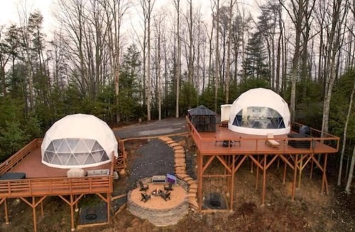 Hartford Boat Rental | Contrast Cove Dome in Smoky Mountains - GlampiTiN