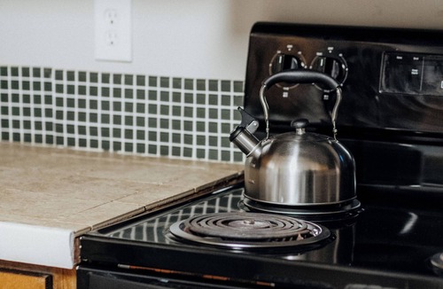Mobile Apartment | Convenient 2BR Escape | Easy Walk to MOB