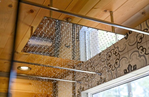 Broken Bow House | Convenient Romantic Hot Tub BBQ 3-night special!