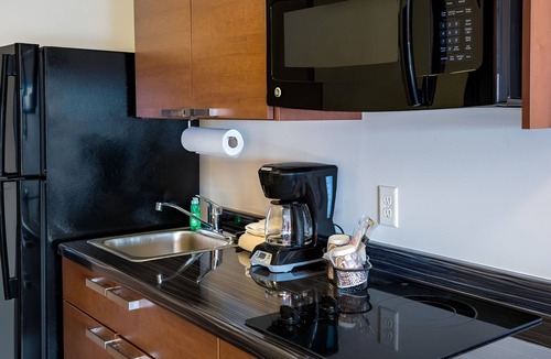 Wixom Hotel | Convenient Room Near Drafting Table Brewing, Henry Ford, Lyon Oaks County Park