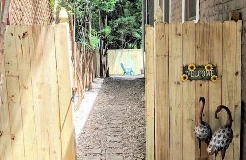 Wesley Heights House | Cool Guest House. Close to Uptown. Walk Everywhere