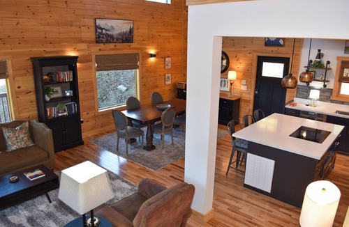 Fleetwood Cabin | Cool Mtn Getaways Start Here - 5BR/3.5BA w/Hot Tub, Mtn Views, Near Boone