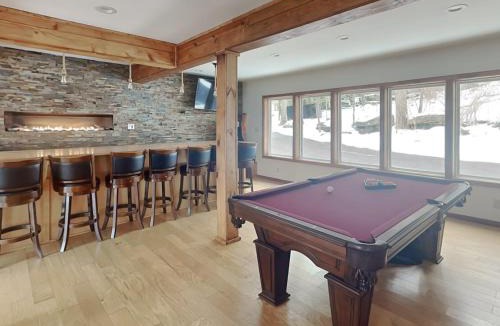 Oakland House | Copper Canoe