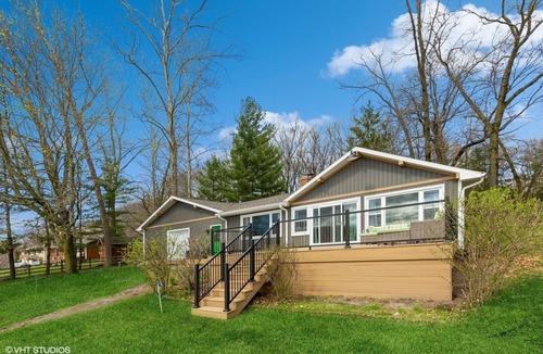 Three Rivers House | Corey Lake, High speed internet, Dock, Deck, Skiing, Fishing. Apple Picking