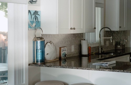 Bay City House | Corkys Cabin On the Kawkawlin River Private Beach Access BAY CITY