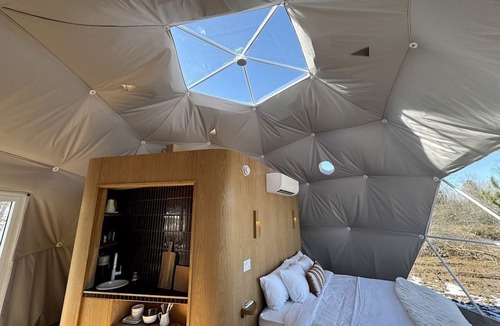 Boyne Falls Cabin | Cosmic Intimacy: Geodesic Dome Escape for Couples in a Dreamy Michigan Setting