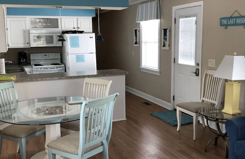 Crescent Beach House | Cottage B Htd Pool! Summer Prices Just Reduced!