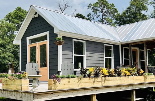 Edisto Island Cottage | Cottage w dock in ACE Basin 30 day or mid-long term rental mins to Edisto Beach