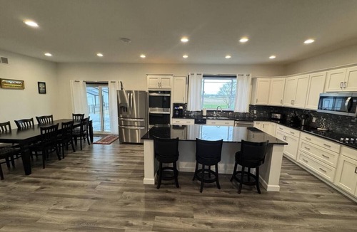Fairview  Highland County House | Country Cornerstone Retreat, Pool | Game Room | Theater | Hot Tub | Massage