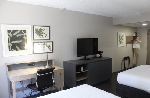 Spring Hill Hotel | Country Inn & Suites By Radisson, Dunbar - Charleston