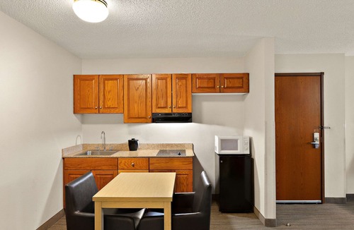 Jonesborough Hotel | Country Inn & Suites by Radisson, Jonesborough-Johnson City West, TN