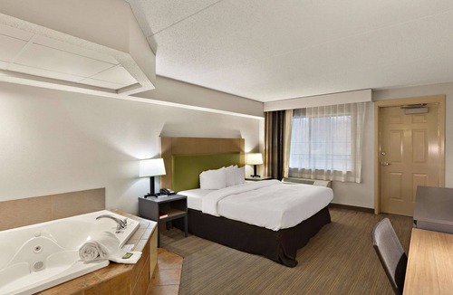 Jonesborough Hotel | Country Inn & Suites by Radisson, Jonesborough-Johnson City West, TN