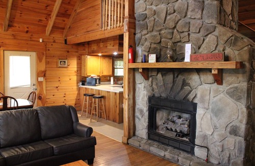 Hico Cabin | Country Road Cabins