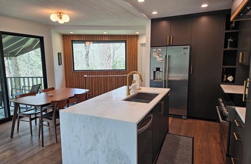 Lake Sequoyah House | Couples Retreat - Secluded Mountain Home Minutes From Main Street!