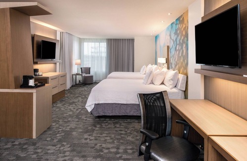 Farmington Hills Hotel | Courtyard by Marriott Detroit Farmington
