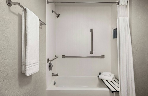 Northlake Hotel | Courtyard by Marriott Atlanta Northlake