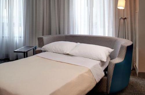 Portage Hotel | Courtyard by Marriott Kalamazoo Portage
