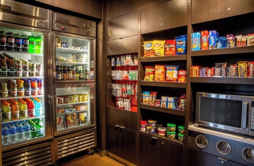 Beaumont Residential Hotel | Courtyard Lexington Keeneland/Airport