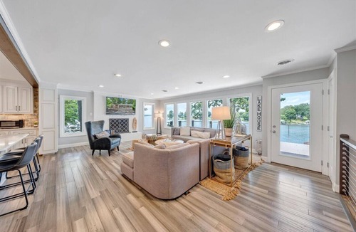 Penhook House | Cove Retreat - Spacious 7 bedroom home!
