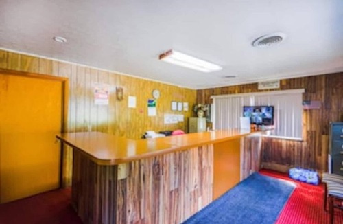 Blue Jay Apartment | Cozy 1 Bedroom Apartment|Beaver WV
