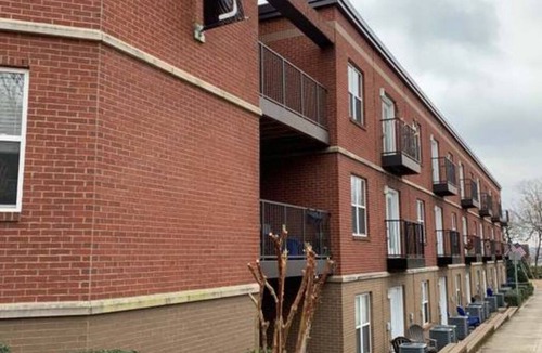Clarksville Condo | Cozy 1-bedroom condo with WiFi, AC in downtown Clarksville