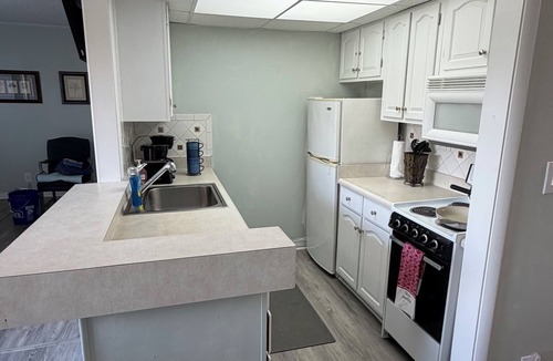 Diamondhead Condo | Cozy 1-bedroom condo in lovely Diamondhead with AC