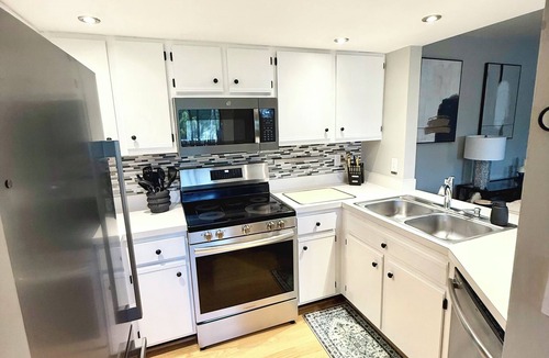 Fountain Lakes Condo | Cozy 1-bedroom condo with free golf and pickleball in a central location