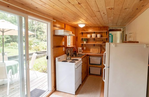 Topton Cottage | Cozy 1-bedroom cottage in tranquil Topton with AC