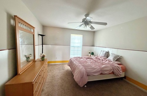 O'Fallon House | Cozy 1-bedroom house in beautiful St. Peters with AC
