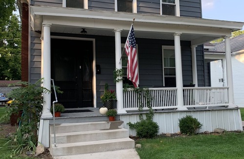 Ionia Apartment | Cozy 1 bedroom in Vintage Ionia