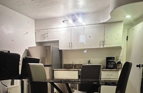Surfside Apartment | Cozy 1-bedroom , Vacation Paradise, Steps to the Beach