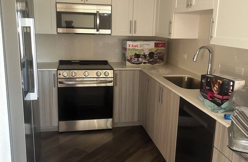 Daytona Beach Apartment | Cozy 2-bedroom apartment in terrific Daytona Beach with AC for Corporate Housing