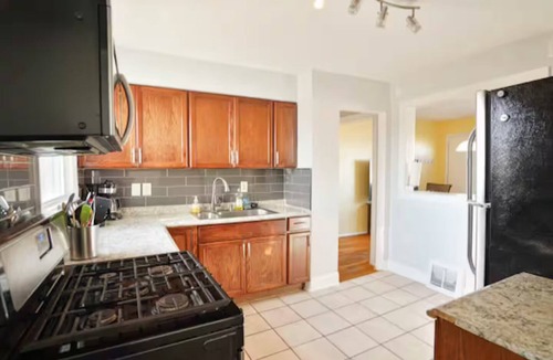 Franz Park House | Cozy 2-bedroom bungalow in enjoyable St. Louis with WiFi, AC