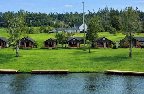 Cheboygan Cabin | Cozy 2-bedroom cabin in tranquil Cheboygan with AC