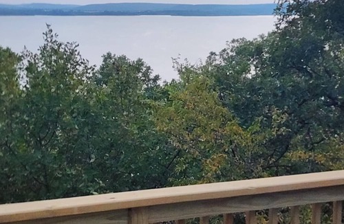 Crowder Cabin | Cozy 2-bedroom cabin by Lake Eufaula with Wi-Fi and Hot Tub