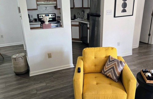 Stephens City Condo | Cozy 2-bedroom condo in charming Stephens City