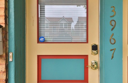 Shaw Apartment | Cozy 2BR near Missouri Botanical Shaw Garden