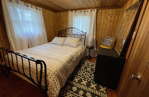 Somerset Cabin | Cozy 3 Bedroom Cabin Near Lake Cumberland