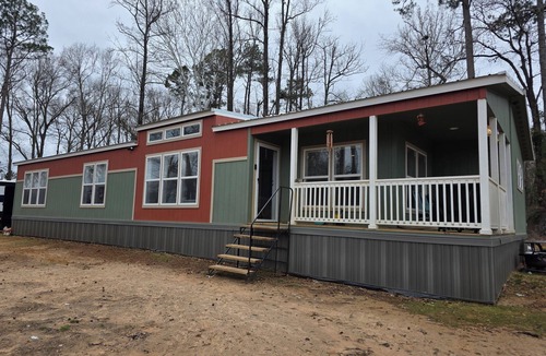 Cason House | Cozy 3-bedroom house in beautiful Naples with AC comfort