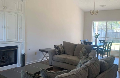 Northport House | Cozy 3-bedroom house in serene Northport with AC