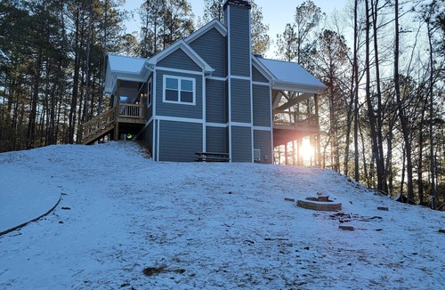 Ellijay Cottage | Cozy 4-bedroom cottage in tranquil Ellijay