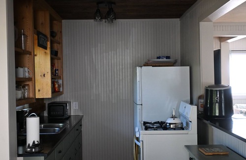 Newaygo House | Cozy 4-bedroom house on the Muskegon River in serene Newaygo, MI with AC