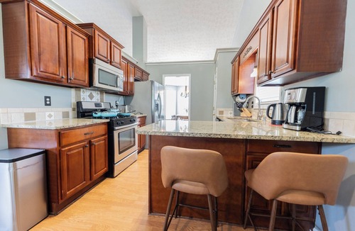 Duluth House | Cozy 4BR Home｜ Main Floor Bedroom, Workspace & Family-Friendly Comfort #41832