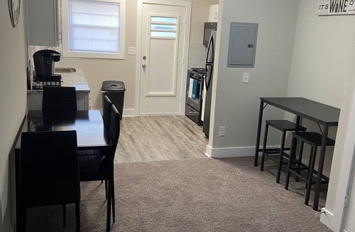 South Tuxedo Park Apartment | Cozy and Appealing Apartment in Heart of Buckhead