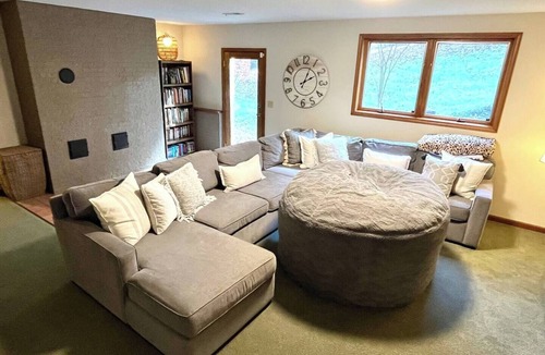 Blacksburg House | Cozy and Convenient 4-Bedroom Family Home
