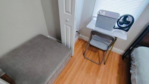Mechanicsville House | Cozy and Private Pryor Street Retreat Room 2 Shared Bathroom