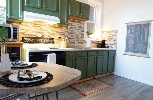Benton Park Apartment | Cozy & Beautiful 1-bedroom apartment in pleasant Benton Park- Centrally located