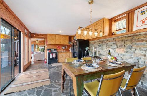 Lobelville House | Cozy Cabin Getaway on Buffalo River with HUGE Patio
