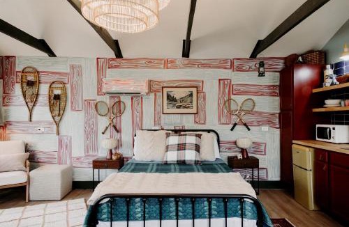 Tracy City House | Cozy Cabin: Glamping for the Ultimate Adventurers in Tracy City, TN
