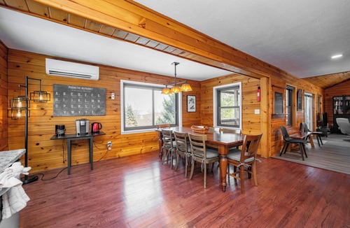McHenry House | Cozy Cabin w/Fireplaces, Sauna & Firepit